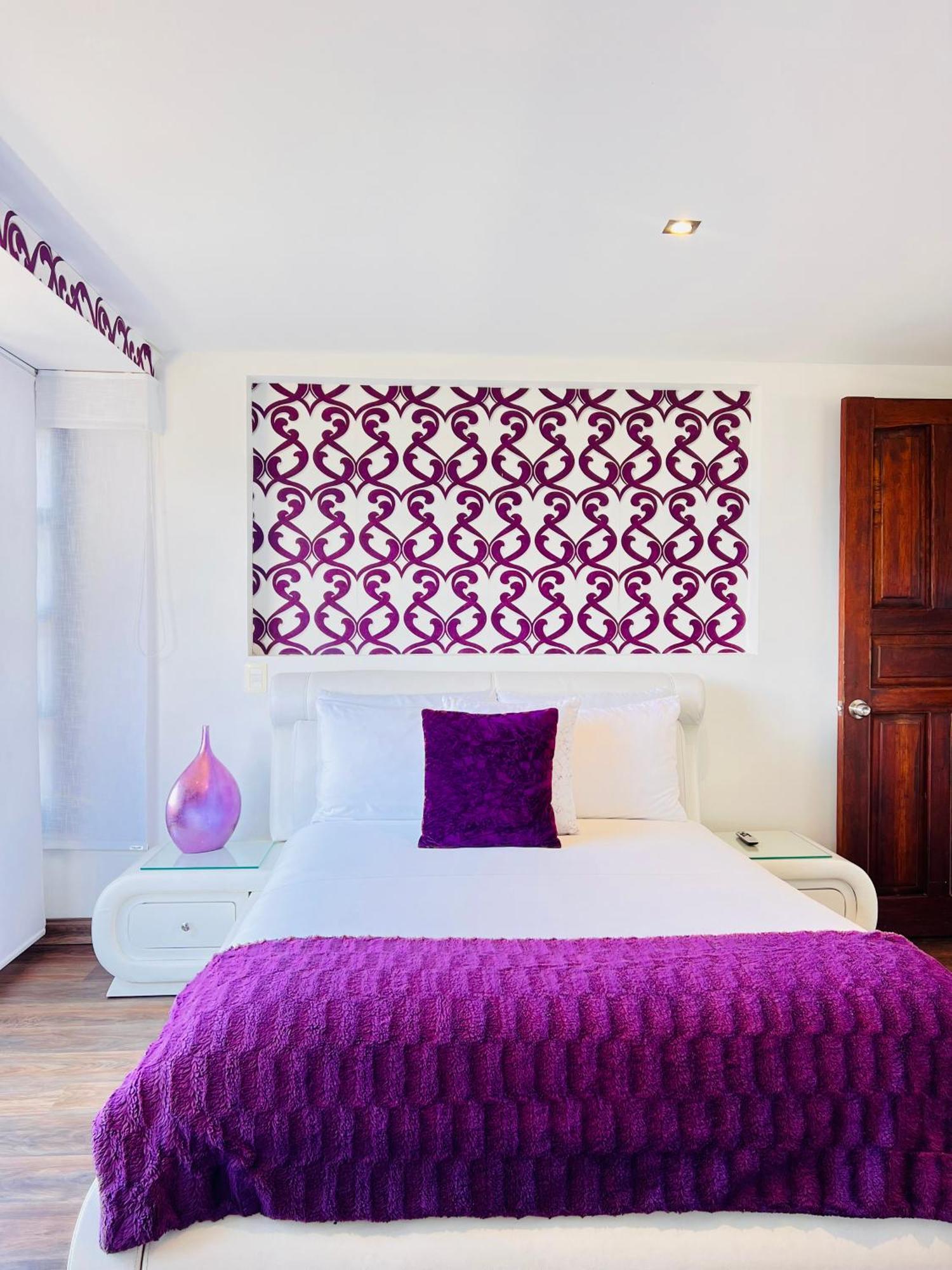 Reserva Monarca Hotel 3*