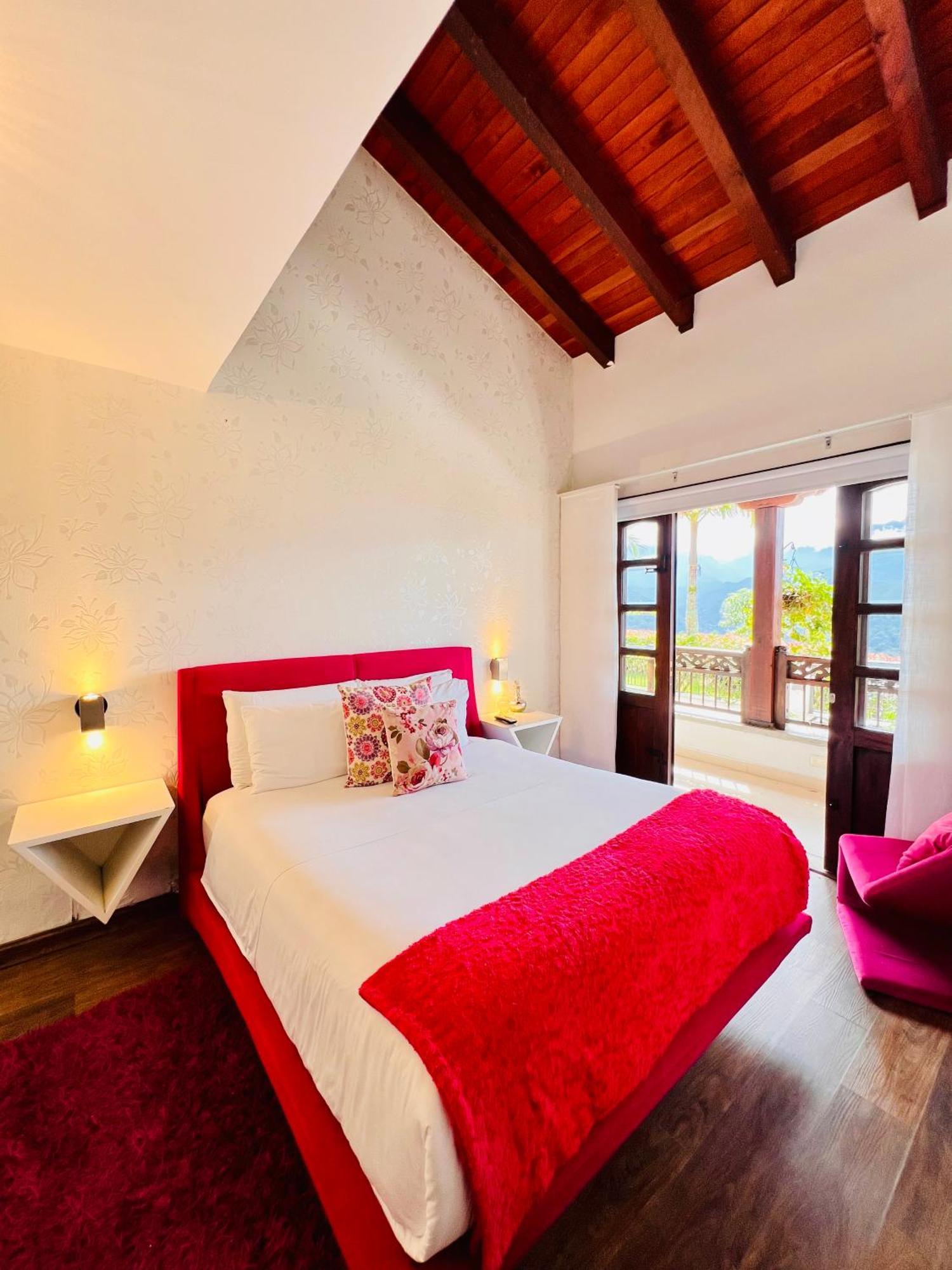 Hotel Reserva Monarca 3*